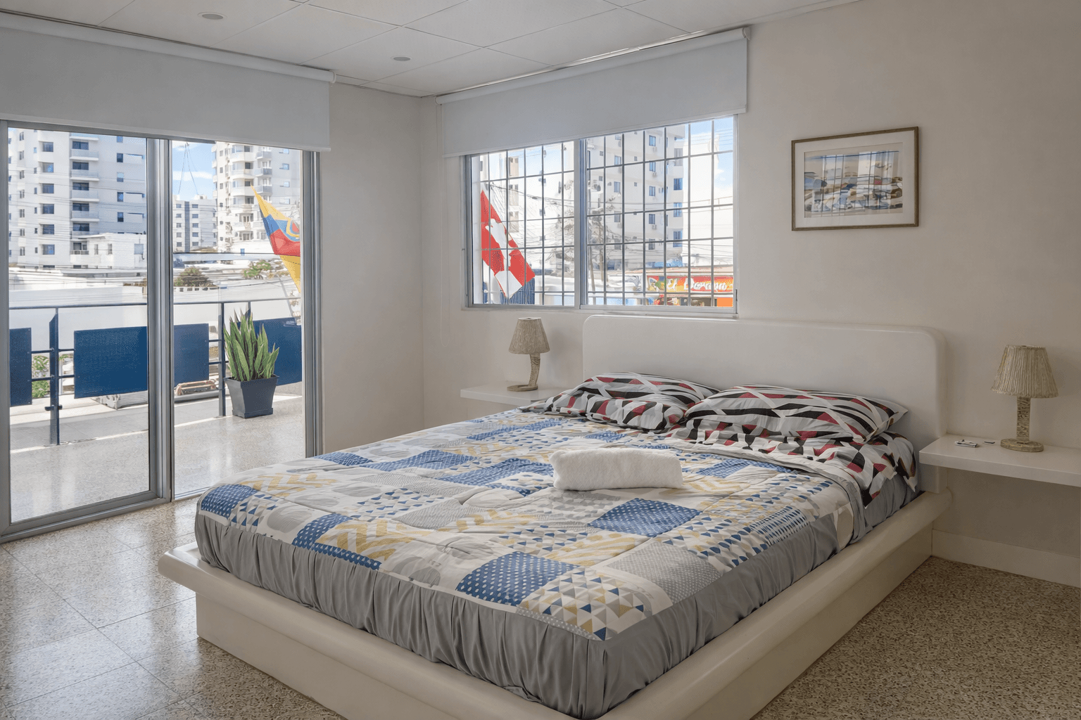 Habitación con balcón